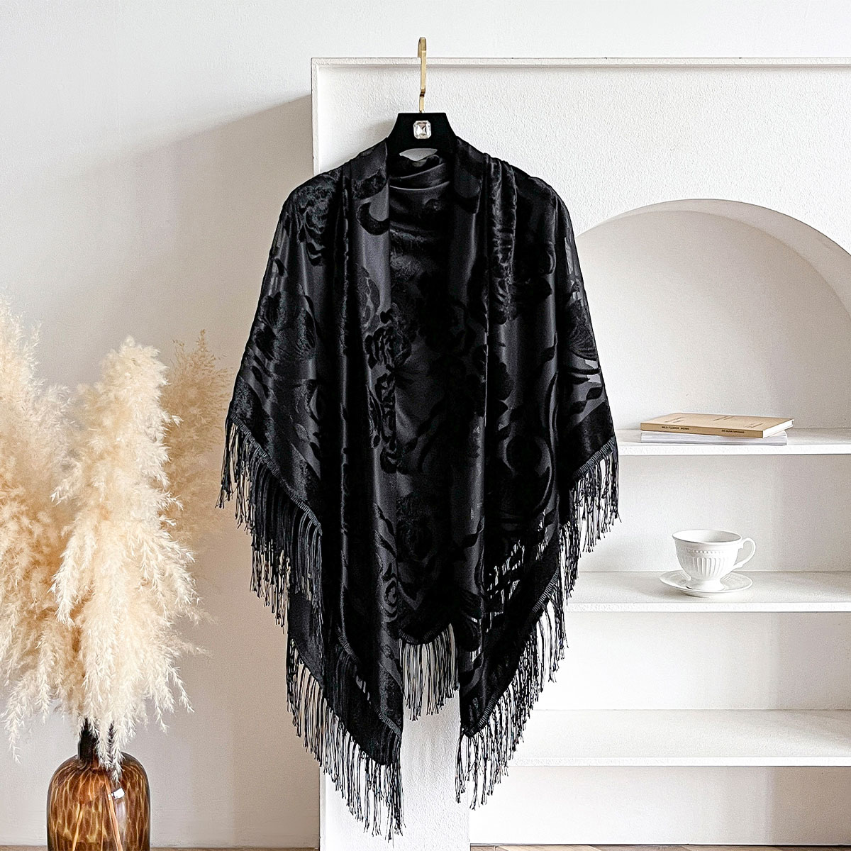 Ethnic Fashion Accessories - Retro Kadife Püskül Eşarp Çiçek Nakış