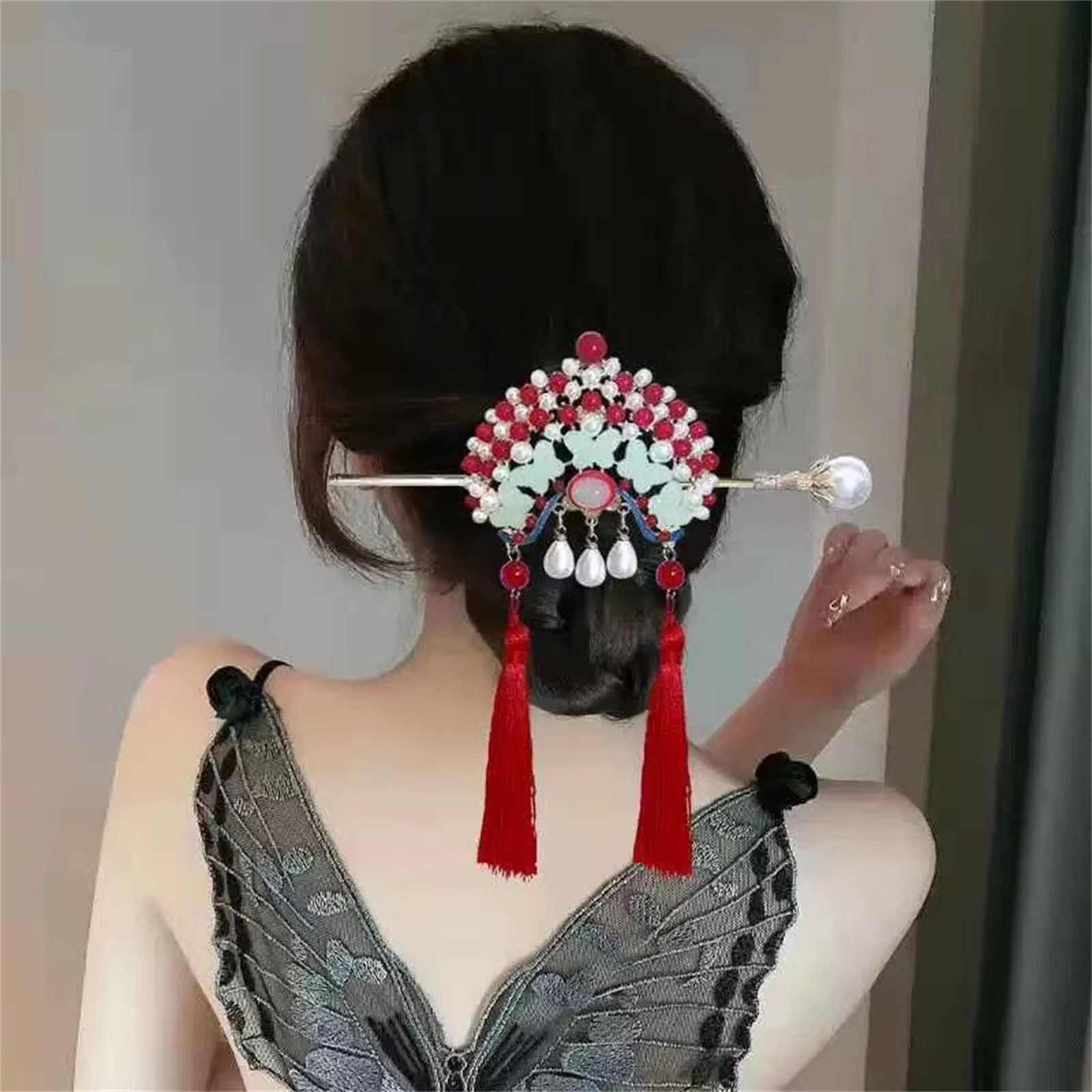 Etnik tarzı saç tokası kadınla - Ethnic Fashion Girls incelemesi ve fiyatı
